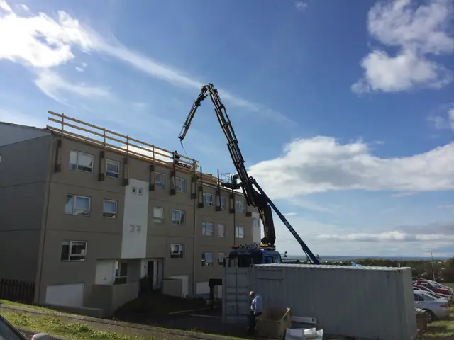 Verkefni Íslandskrana – kranabíll við hífingu, mynd 56