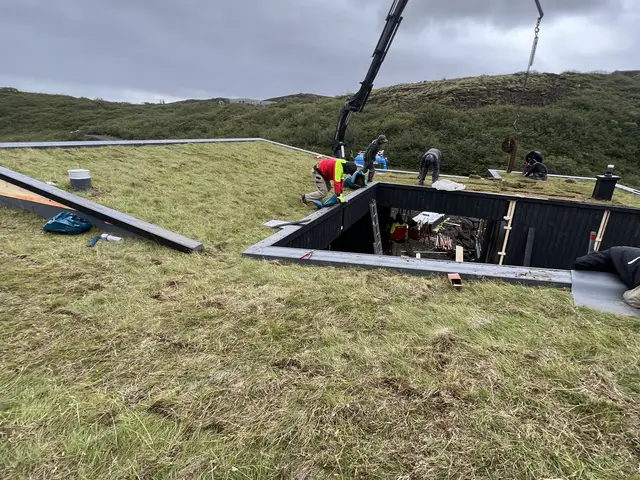 Verkefni Íslandskrana – kranabíll við hífingu, mynd 9