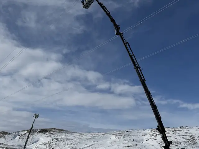 Verkefni Íslandskrana – kranabíll við hífingu, mynd 4