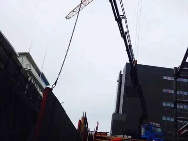 Verkefni Íslandskrana – kranabíll við hífingu, mynd 182