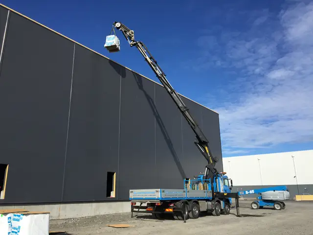 Verkefni Íslandskrana – kranabíll við hífingu, mynd 45